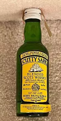 Vintage 1/10 Pint Glass Nip Miniature Bottle Cutty Sark Scots Whiskey Scotch • $9.99