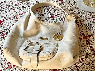 MIJCHAEL KORS Austin Shoulder Bag Hobo Ivory Pebbled  Leather  Purse • $65