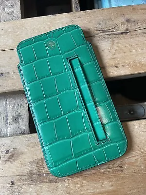 IPhone 8 Mulberry Green Leather  Phone Pouch • £30