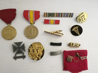 Lot Of Military WW2 Metals Badges Pins • $45
