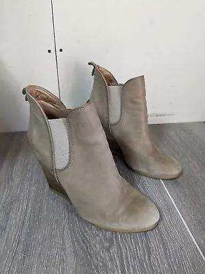 COACH Farah Leather Stacked Wedge Heel Ankle Booties Women's 9.5 Beige Q1555 • $19.99