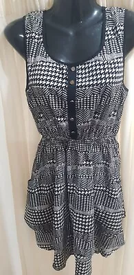 $16 • Buy 2 X Ladies Dressy Party Cocktail Dresses, Sizes 10 & M, Paper Scissors, Zanzea