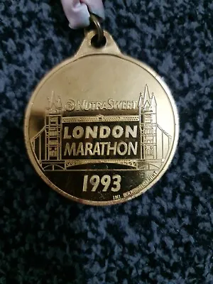 London Marathon Finishers Medal 1993 NUTRASWEET • £70