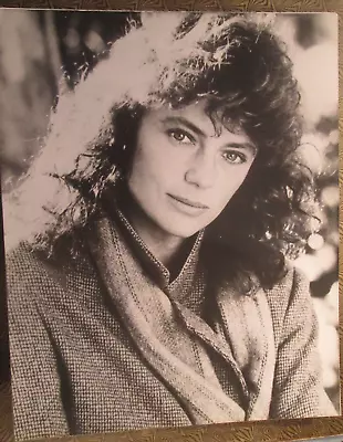 £2 • Buy JACQUELINE BISSET 10x8 Black And White Photo No.1