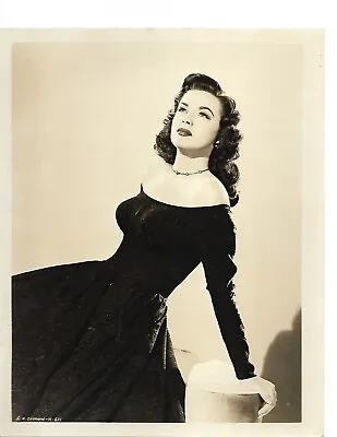 Marguerite Chapman STUNNING STYLISH POSE PORTRAIT 1940s ORIGINAL PHOTO 74 • $15.99