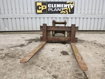 £1500 • Buy 2010 Dromone Excavator Forks
