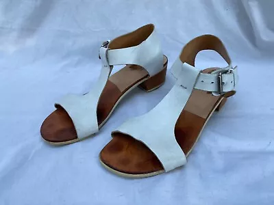 RARE A Detacher White Sandals Size 10 • $49