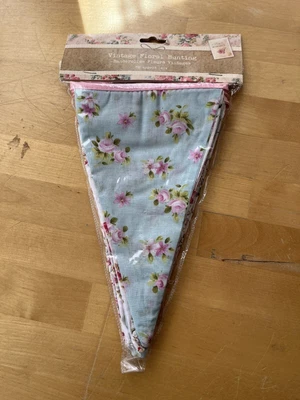 £5 • Buy Vintage Floral Bunting - 3m - New In Packet - Garden / Bedroom / Party / Wedding