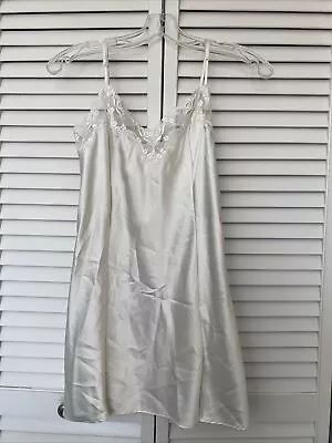 Victoria's Secret Ivory Satin Lace Chemise Babydoll Slip Pajama Dress Size Small • $9.99