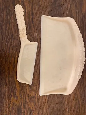 Vintage Antique Plastic Crumb Catcher Table Dust Pan (butler Sweeper Tray Set • $12