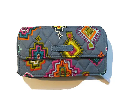 New Vera Bradley RFID All In One Crossbody New Painted Medallions For IPhone • $23.99