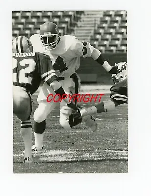 HERSCHEL WALKER - USFL - NJ GENERALS - Vintage 5x7 B&W Type 1 Press Photo 2.2L • $7.95