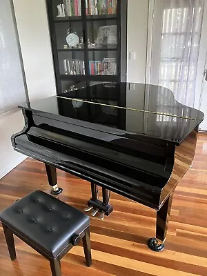 EXCELLLENT BLACK POLISHED  EBONY YAMAHA GH 1 Baby Grand Piano • $14750