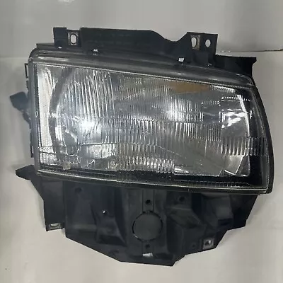 Headlight- 96-03 Vw Eurovan Winnebago Rialta Gls T4 Rh Passenger Side 701941006b • $159.99