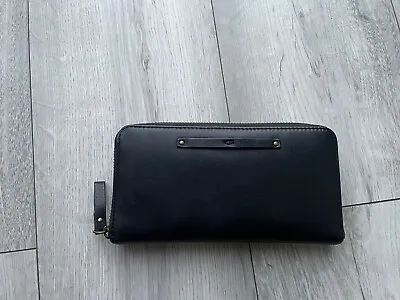 Beautiful Genuine UGG Ladies Black Leather Zip Around Wallet Purse • £37