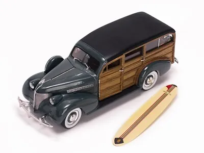 SUN STAR 6177 1:18 1939 Chevrolet Woody Surf Wagon - Granville Gray (With Surf B • $192.05