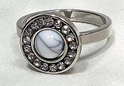 Silver Tone Ring Plus Size 6.5 White Marbled Cabochon Stone Clear Rhinestones • $9.99