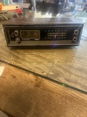 Vintage Flip Alarm Clock Radio • $16