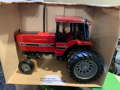 $69.99 • Buy Vintage Ertl International 5288 2 Wheel Drive Farm Tractor Case IH 1:16