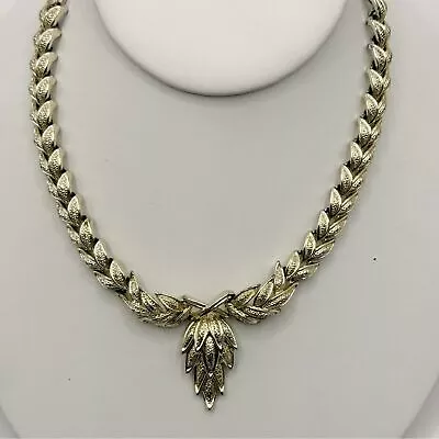 Coro Vintage Gold Tone Laurel Leaf Choker Necklace MCM Retro Jewelry • $34.99