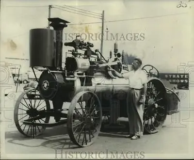 1959 Press Photo Willard Durkee With Steam Engine Tractor At The State Fair • $16.99