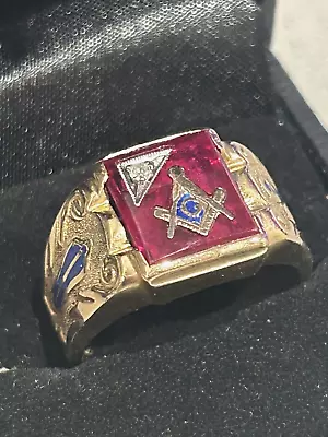 Vintage Men's 14K Masonic Or Freemason Ring With Diamond; Size 10-1/2; 8.8 Grams • $389.95