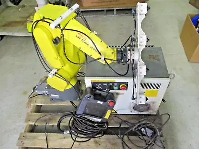 FANUC INDUSTRIAL ROBOT WITH R-30ia CONTROLLER LR MATE 200iC • $6649.99