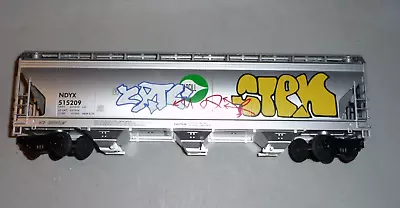 Mth Premier 20-97524 Cargill Graffiti Centerflow 3 Bay Covered Hopper Car No Box • $60