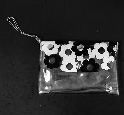 UGG 9 X 6 Clear Black & White Daisy Accessory Makeup Handbag Snap - 3.5mm Thick • $7.50