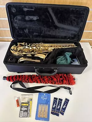 Yamaha YAS280 Alto Saxophone - Gold • £440