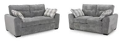 Luxurious 3+2 Sofa Set In Grey With Plush Velvet Tufted Style - Darnall Maxwell • £749