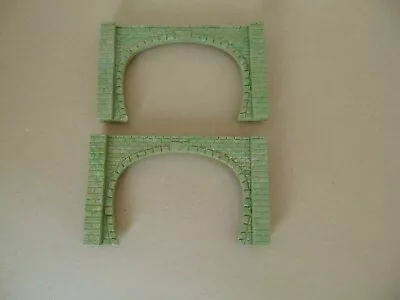 Hornby ~ Pair Of Double Track Tunnel Entrances (Green) ~ OO Gauge REF4761 • £7