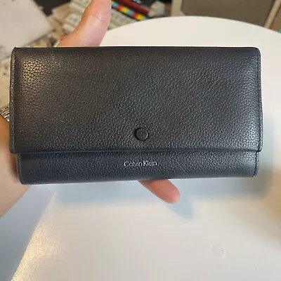 Calvin Klein Purse Wallet Ladies Large Black Leather Clutch Purse Long Wallet. • £48