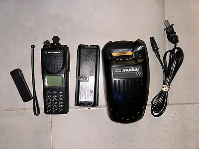 Motorola XTS3000 III UHF 403-470 Mhz P25 Digital Portable Radio H09RDH9PW7BN Ham • $99.99