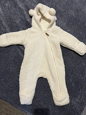 Newborn All In One Baby Suit 1-2 M • £8.50