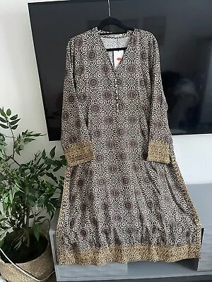 Khaadi  Size 16 Suit Pakistani • £27