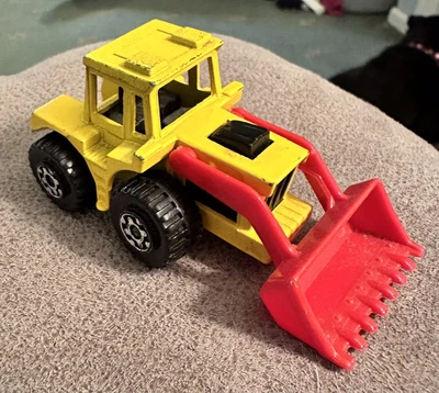 £4 • Buy Matchbox Superfast Tractor Shovel Digger 1978