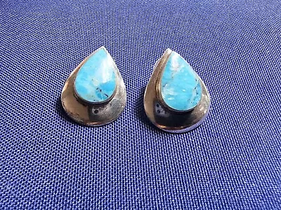 Grandma Grabe's Beautiful Vintage 925 Sterling Silver Turquoise Teardrop Earring • $3.25