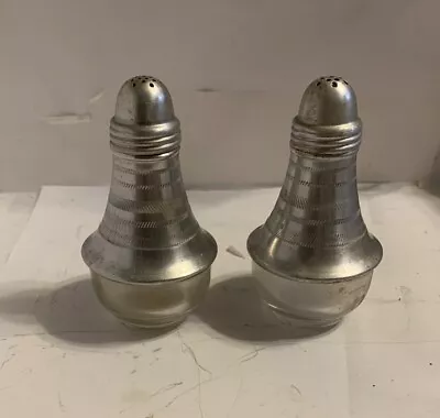 Vintage Atomic Hammered Aluminum Glass Bottom Mid Century Salt Pepper Shakers • $9.95