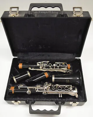 BUNDY 1404 SEMI PLATEAU Bb CLARINET RESONITE/PLASTICINCLUDES CASE & MOUTHPIECE • $149