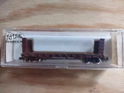 Atlas N Scale Bulkhead Flat Car Southern Pacific • $10