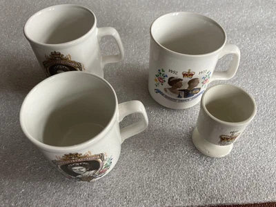 £3 • Buy Queen Elizabeth II Silver Jubilee Souvenir Collection