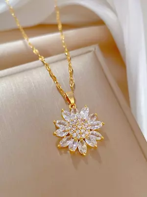 Women's Necklace Flower Pendant Jewelry Beauty Luxury Special Model (no Box) • $4.99