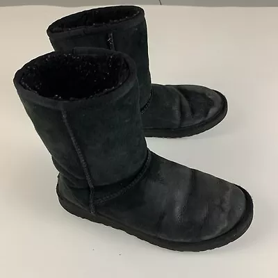 Womens Ugg Australia S/n 5825 Classic Short Black Boots Size 8 • $32.50