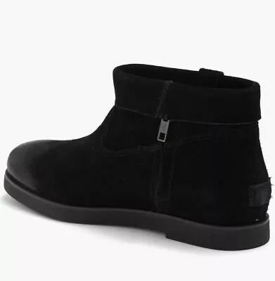 Ugg • $49.99