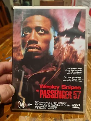 Passenger 57  (DVD 1992) A24 • £5.26