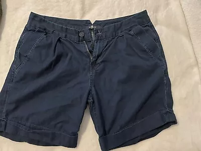 7 For All Mankind Shorts Side 28 • $10