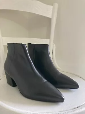 COUNTRY ROAD Black Leather Ankle Boots Cuban Heel 38 / 7? AS NEW • $69