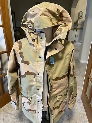 Genuine US GI Military 3 Color Desert Camouflage ECW Gortex  Jacket • $149