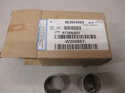 International 973582r1 Bushing Lot Of 2 Oem Truck Parts Dt466 Nos • $14.99